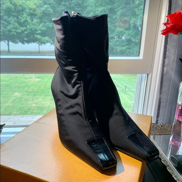 Nature Breeze Booties - Picture 3 of 11